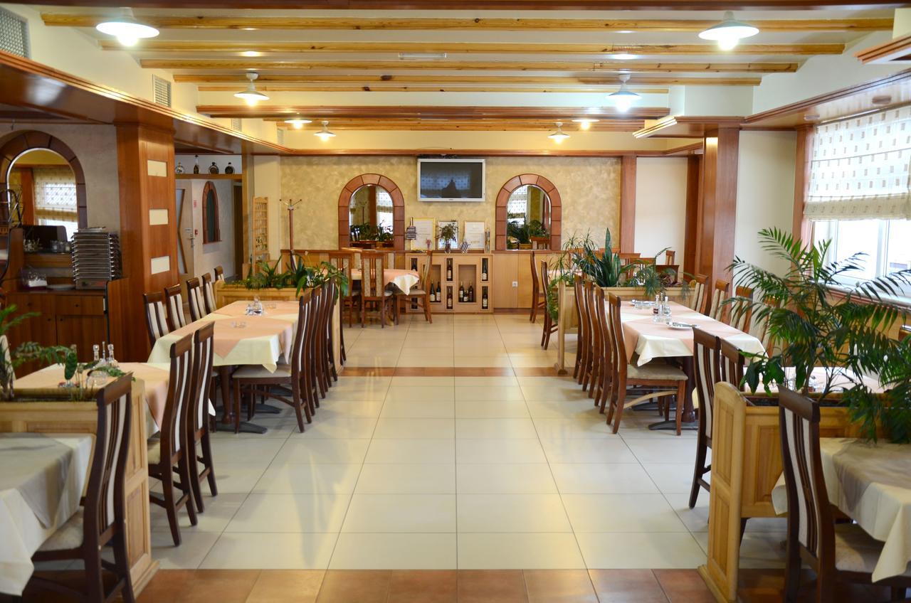 Hotel Kupres クープレス エクステリア 写真